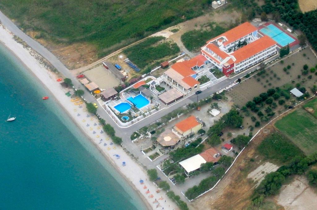 Hotel Zefiros Beach